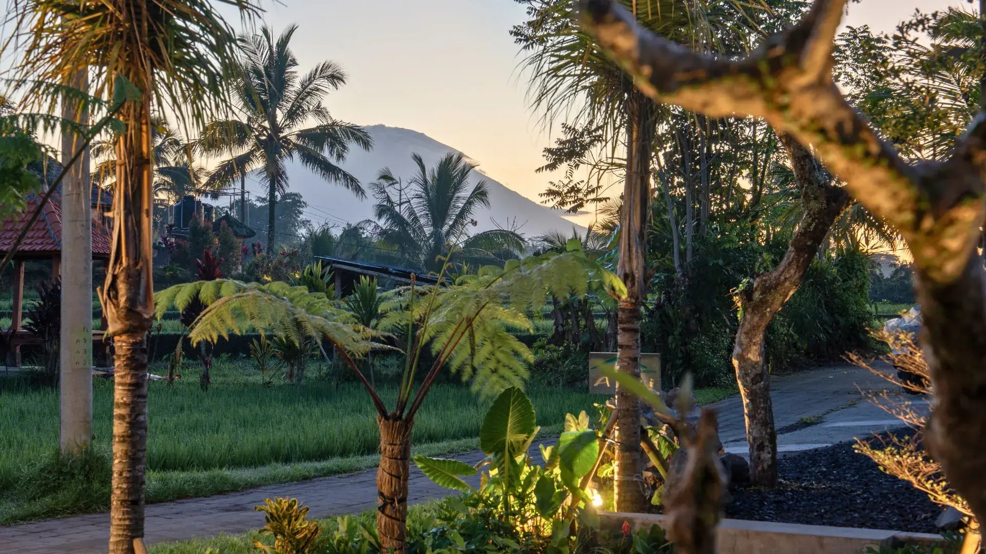 asiki sebatu view of mount agung